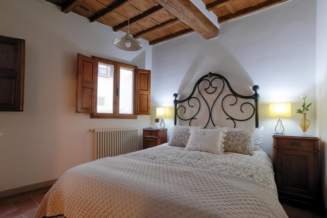 Apartment Lacosta Near Ponte Vecchio Florens Exteriör bild